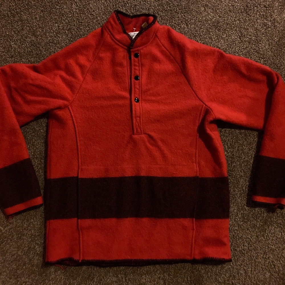 Vintage Woolrich Women's Sweater